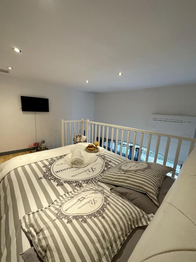 Duplex Cosy Bord De Mer Saint-Cyr-sur-Mer Bagian luar foto
